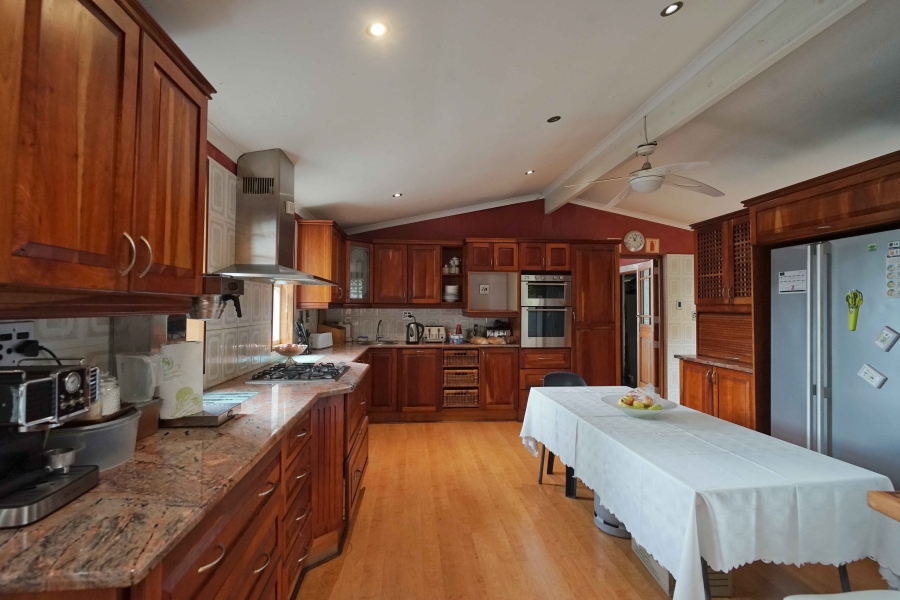 8 Bedroom Property for Sale in Vincent Eastern Cape